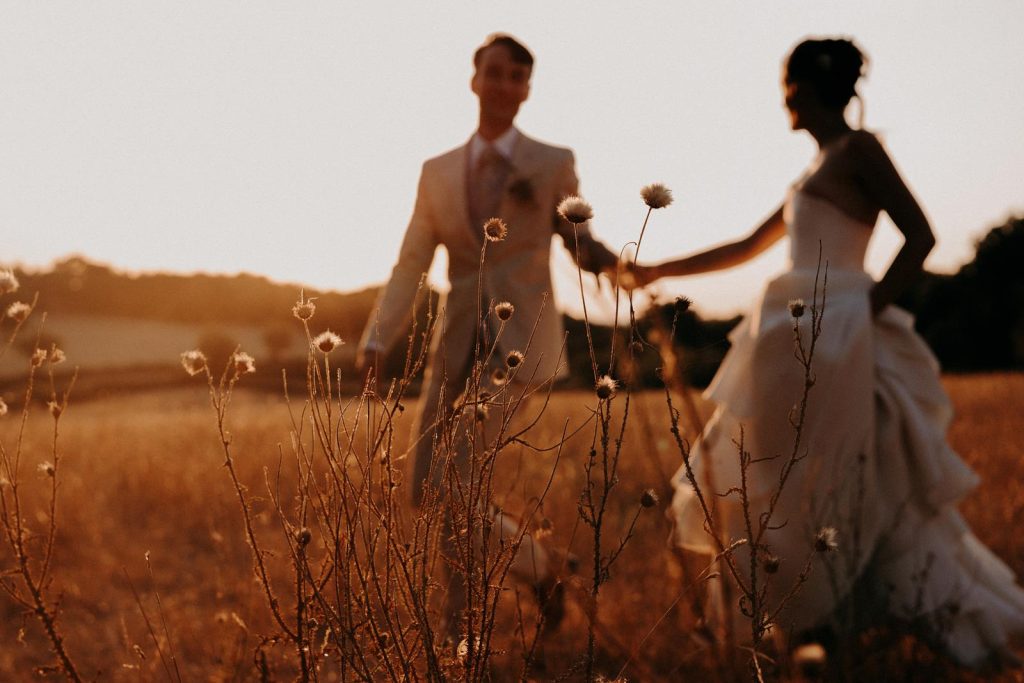 Mariage dans les champs dans le Lot-Julie _ Jonathan ©Diane Barbier Photographe (77)