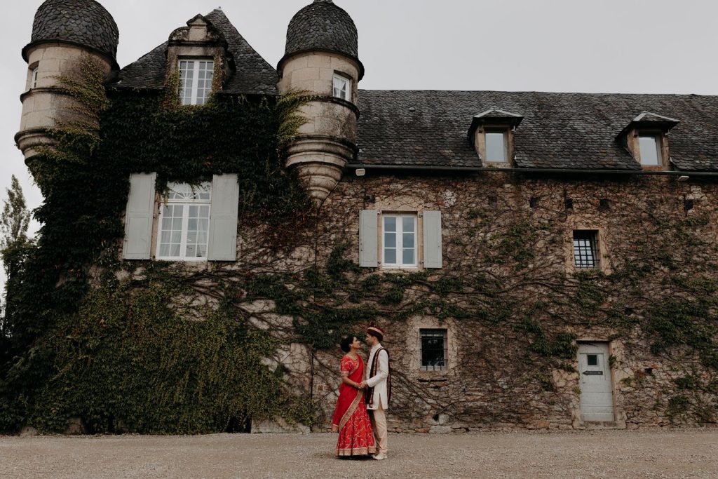 Mariage franco-indien au château de Labro dans l_Aveyron ©Diane Barbier Photographe (52)