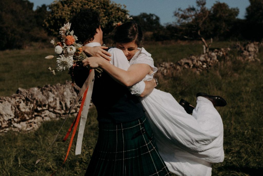Mariage intimiste franco-irlandais dans le Lot-Shoot inspiration©Diane Barbier Photographe (57)