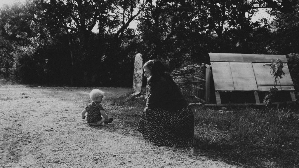 Reportage famille dans le Lot - Mélanie Harri Maneck _ Liam ©Diane Barbier Photographe (2)