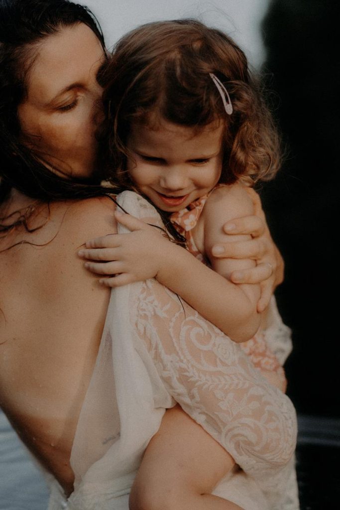 Day After En Famille Dans La Dordogne Maëlys Clément Joy & Maya Diane Barbier Photographe (16)