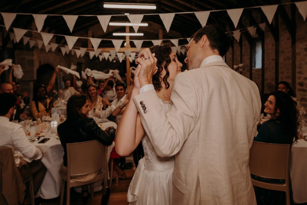 Mariage Au Château De Saint Dau à Figeac Dans Le Lot Manon & Yann Diane Barbier Photographe (76)