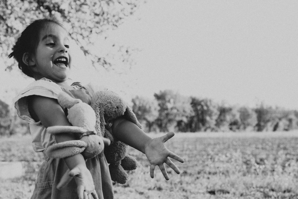 Séance Photo Famille Dans L'aude Pauline Hakim Romy & Alma Diane Barbier Photographe (8)