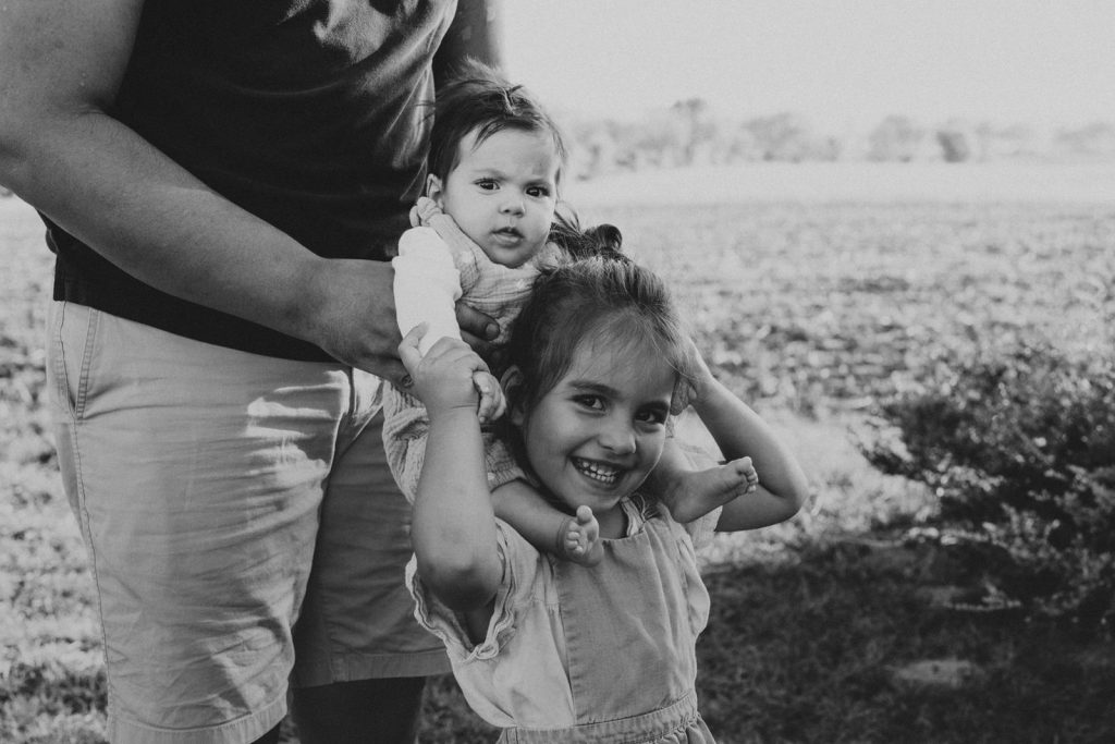 Séance Photo Famille Dans L'aude Pauline Hakim Romy & Alma Diane Barbier Photographe (9)