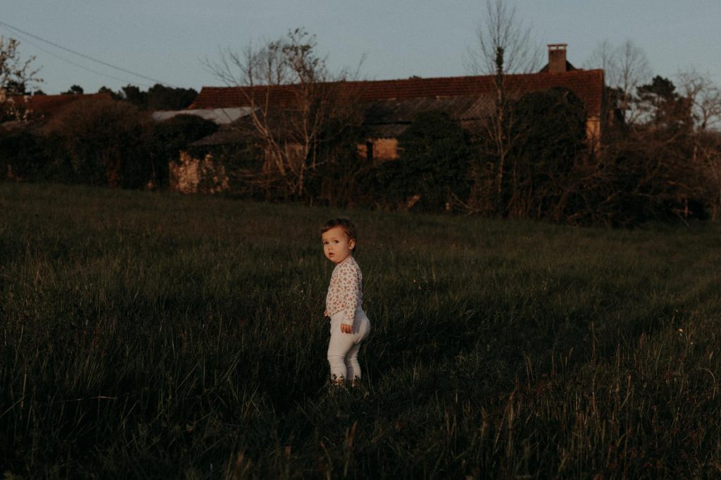 Séance Famille Dans Le Lot Luna Bastien & Elsa Diane Barbier Photographe (8)