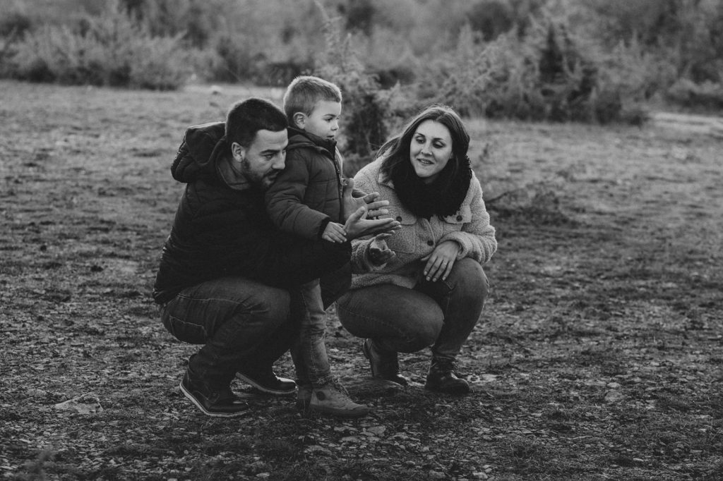 Séance Photo Famille Dans Le Lot En Hiver Gaëlle Romain Julian & Maxine Diane Barbier Photographe (32)