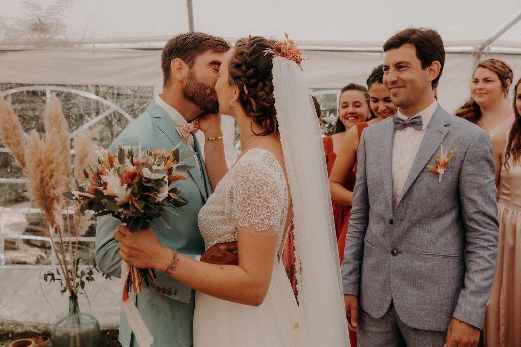 Mariage Génial Sous La Pluie Dans Le Lot Domaine De Cardou Diane Barbier Photographe (25)