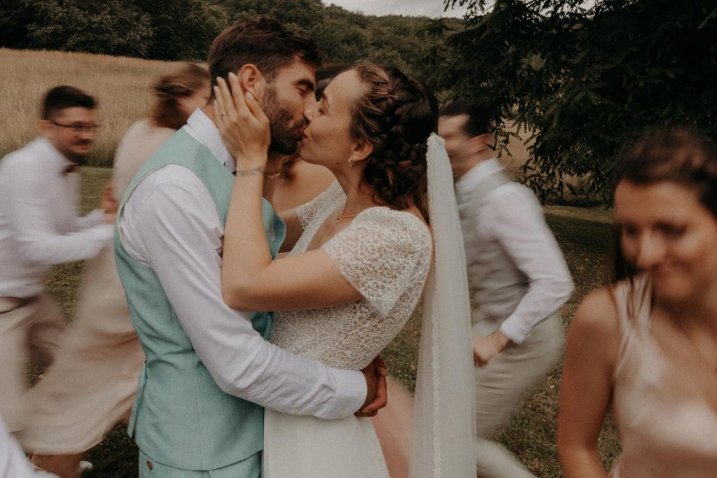 Mariage Génial Sous La Pluie Dans Le Lot Domaine De Cardou Diane Barbier Photographe (77)