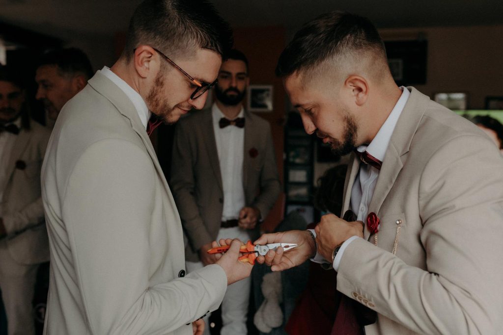 Mariage Déjanté Au Château De Roussillon Clarisse & Kévin Diane Barbier Photographe (128)