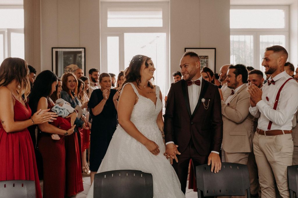 Mariage Déjanté Au Château De Roussillon Clarisse & Kévin Diane Barbier Photographe (135)