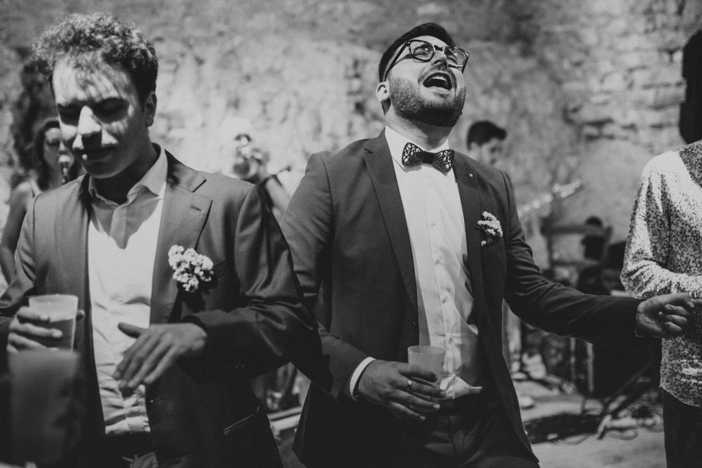 Mariage Déjanté Au Château De Roussillon Clarisse & Kévin Diane Barbier Photographe (16)