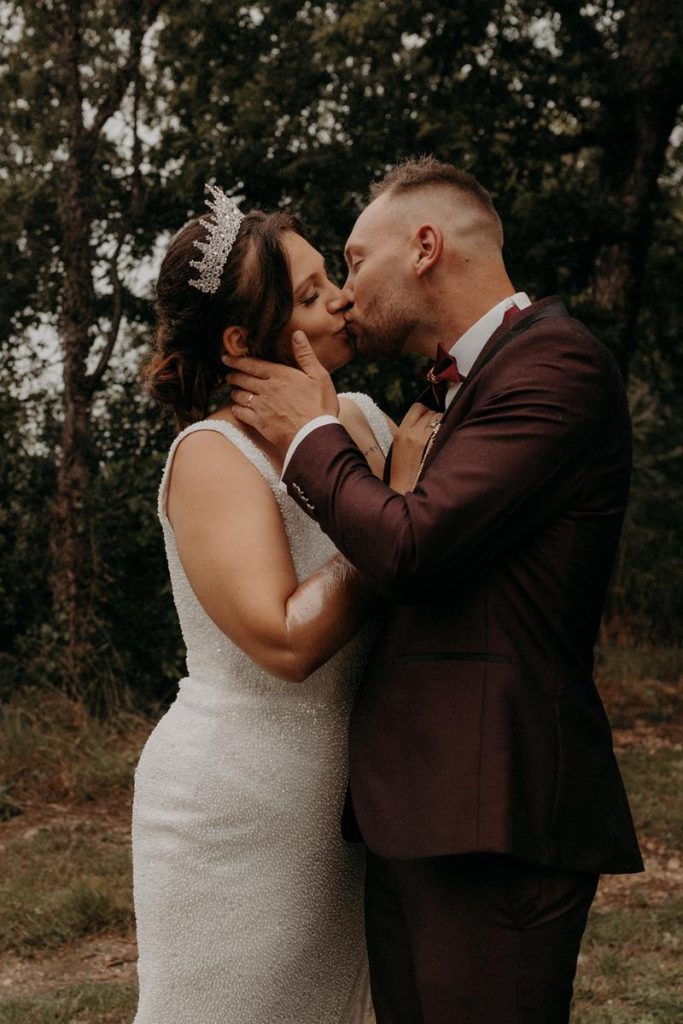 Mariage Déjanté Au Château De Roussillon Clarisse & Kévin Diane Barbier Photographe (35)