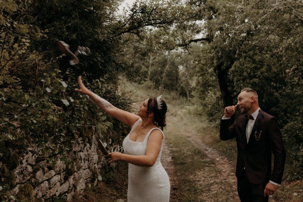 Mariage Déjanté Au Château De Roussillon Clarisse & Kévin Diane Barbier Photographe (54)