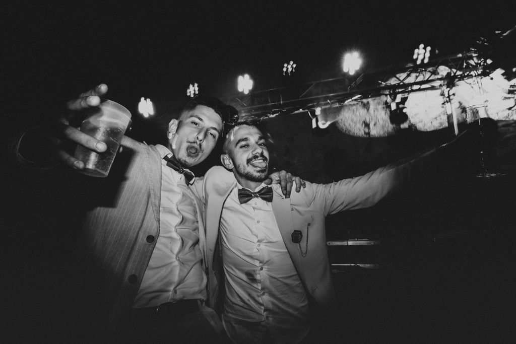 Mariage Déjanté Au Château De Roussillon Clarisse & Kévin Diane Barbier Photographe (86)