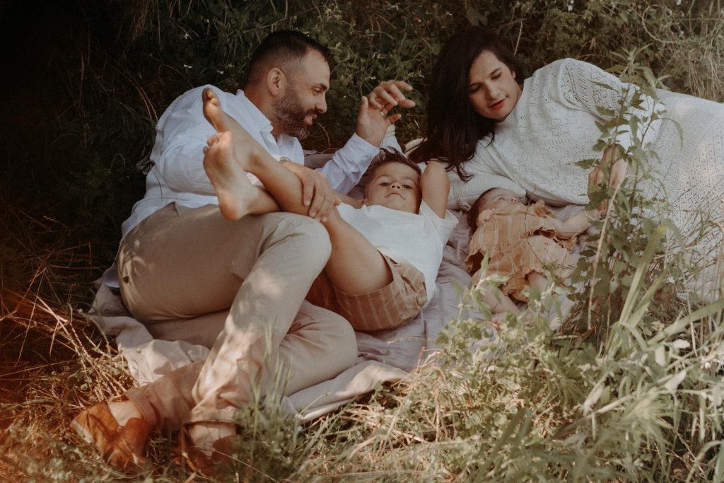 Séance Photo Famille Dans Le Tarn Et Garonne Lisa Romain Paul & Romy Diane Barbier Photographe (25)