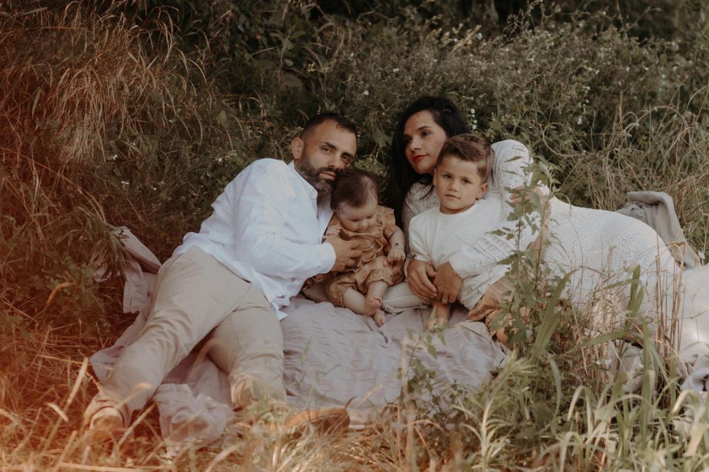 Séance Photo Famille Dans Le Tarn Et Garonne Lisa Romain Paul & Romy Diane Barbier Photographe (31)