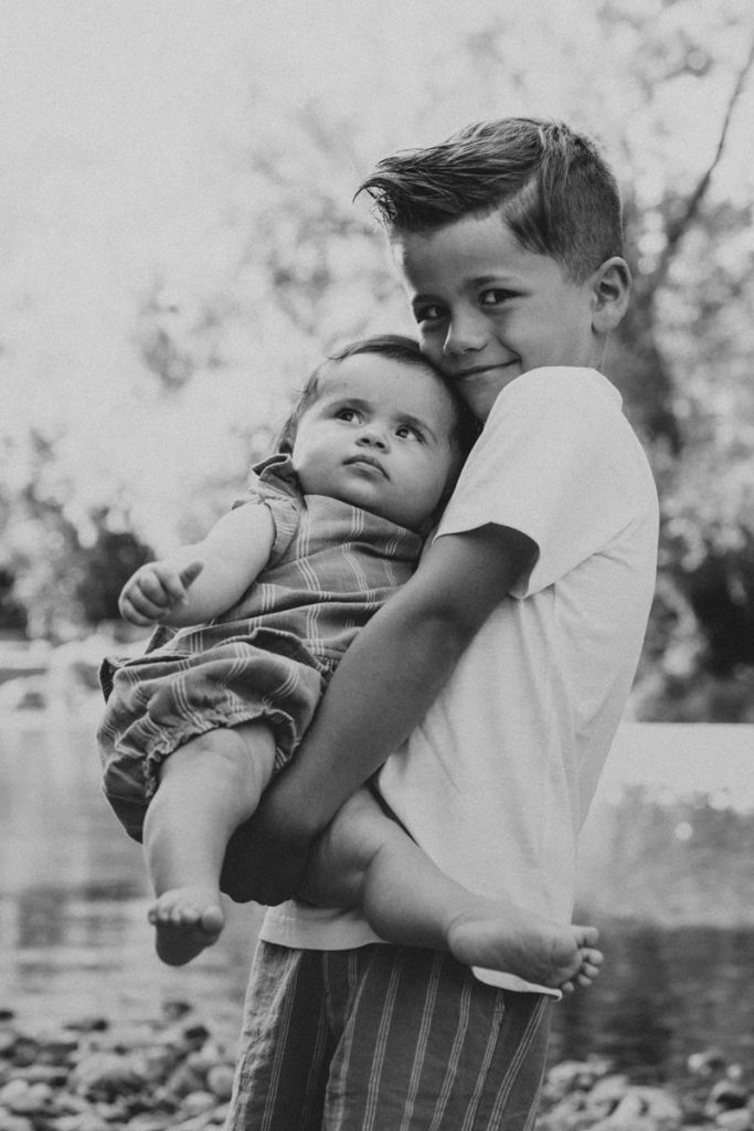 Séance Photo Famille Dans Le Tarn Et Garonne Lisa Romain Paul & Romy Diane Barbier Photographe (6)