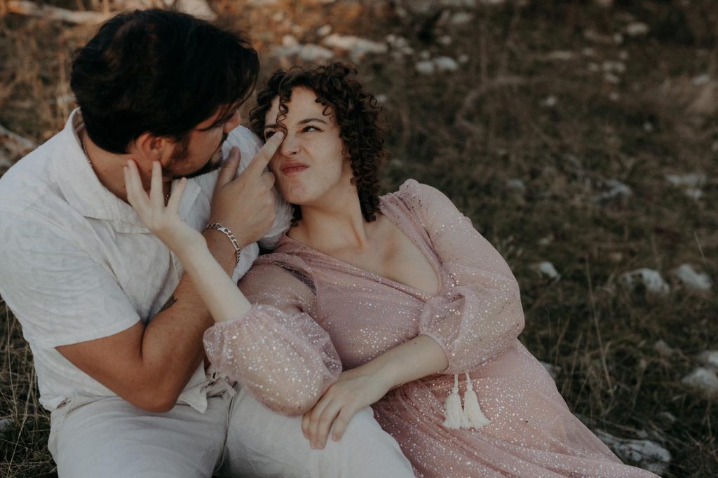 Séance Couple Maternité Sur Les Causses De La Vallée Du Lot Savyrme & Simon Diane Barbier Photographe (20)