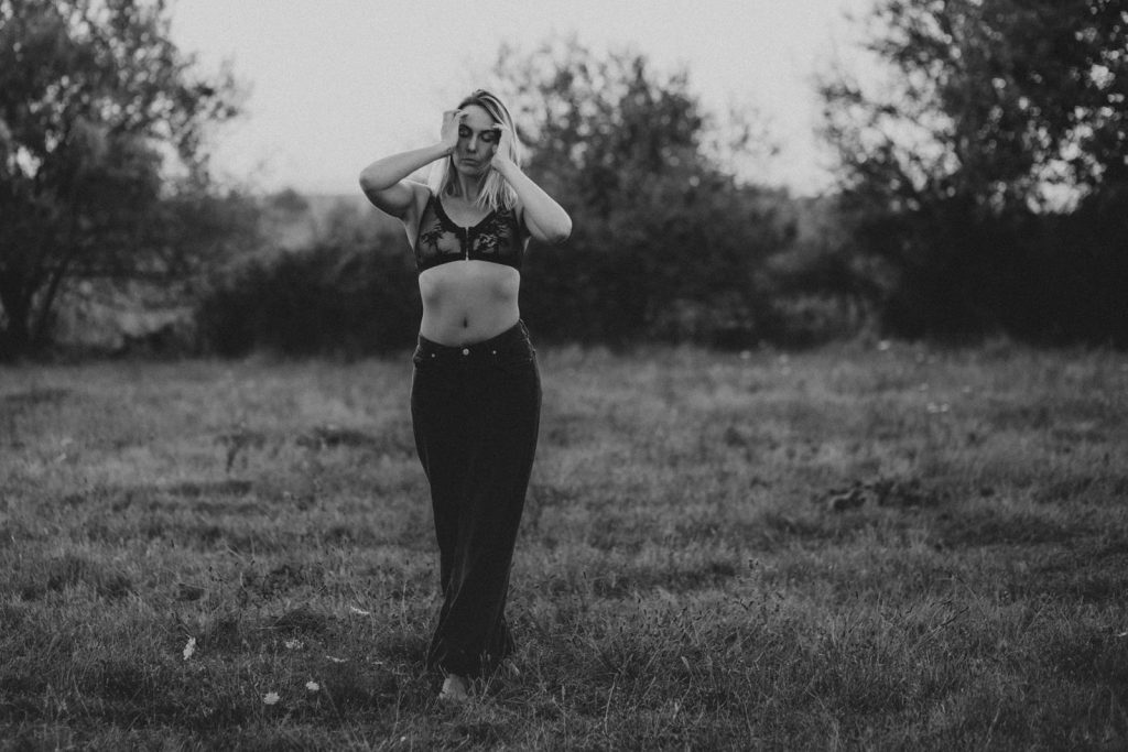 Séance Photo Portrait Sur Les Causses Du Lot Marie Diane Barbier Photographe (11)